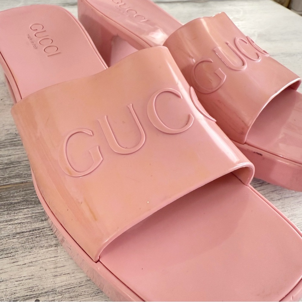 Gucci Pink Wild Rose Rubber Slides Heeled Mules Sandals size 39 - Picture 11 of 11